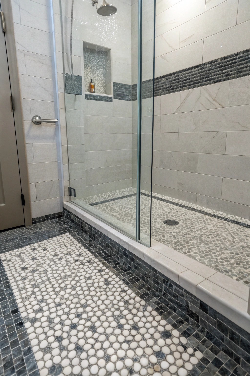 A gradient mosaic floor weaves artistry and serenity together.