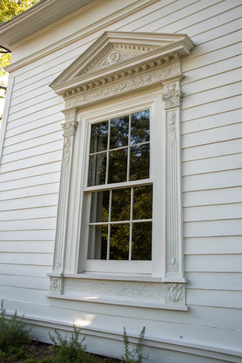 Elegant colonial window trim: timeless craftsmanship for historic charm.